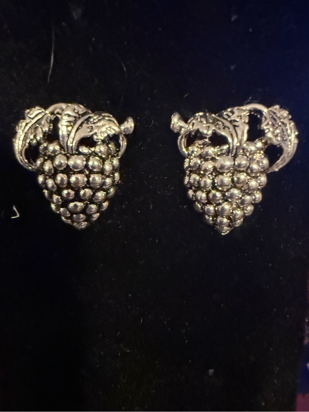 Pendant & Earrings Silver-Tone Grape Cluster Set - Picture 2 of 4